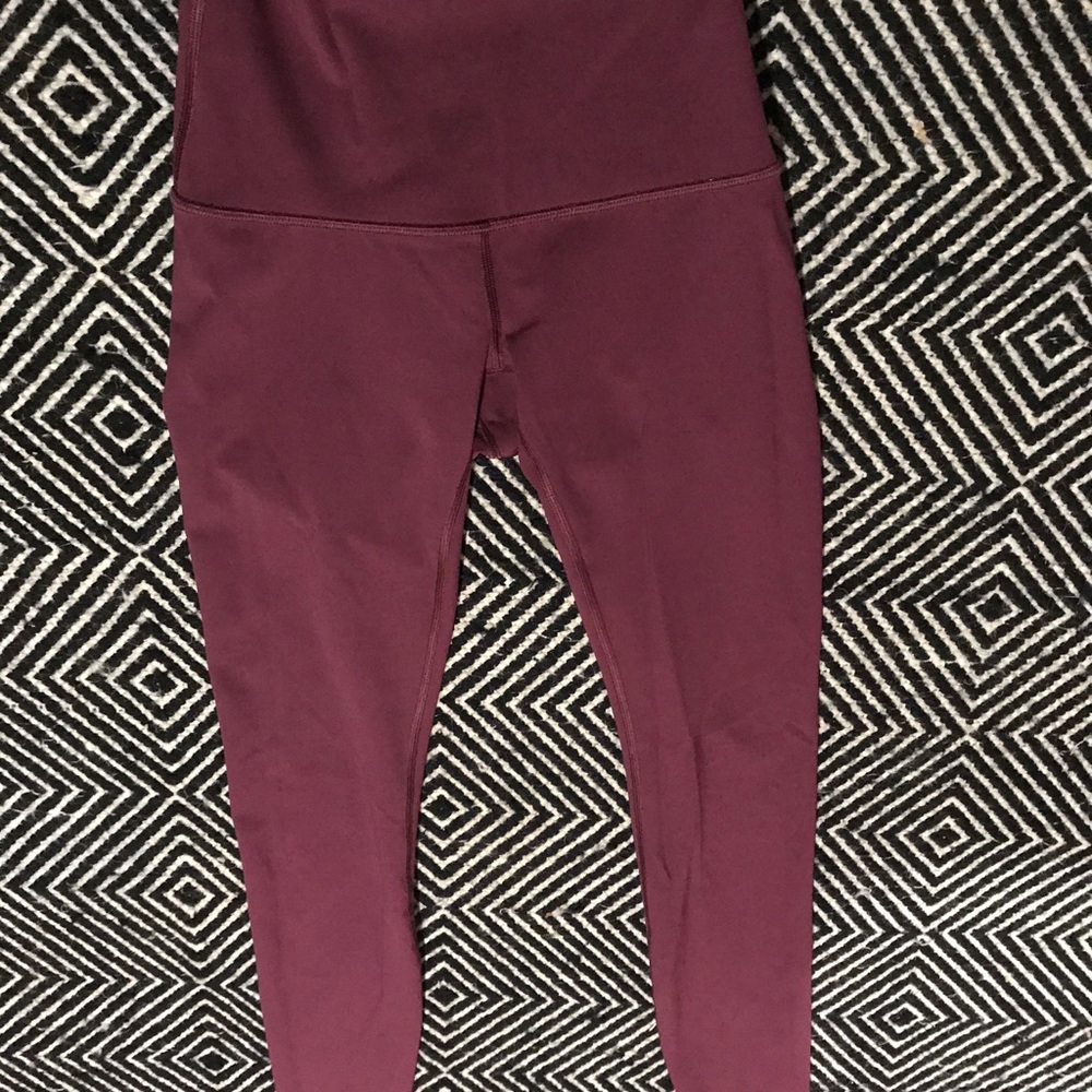 Lulu burgundy leggings